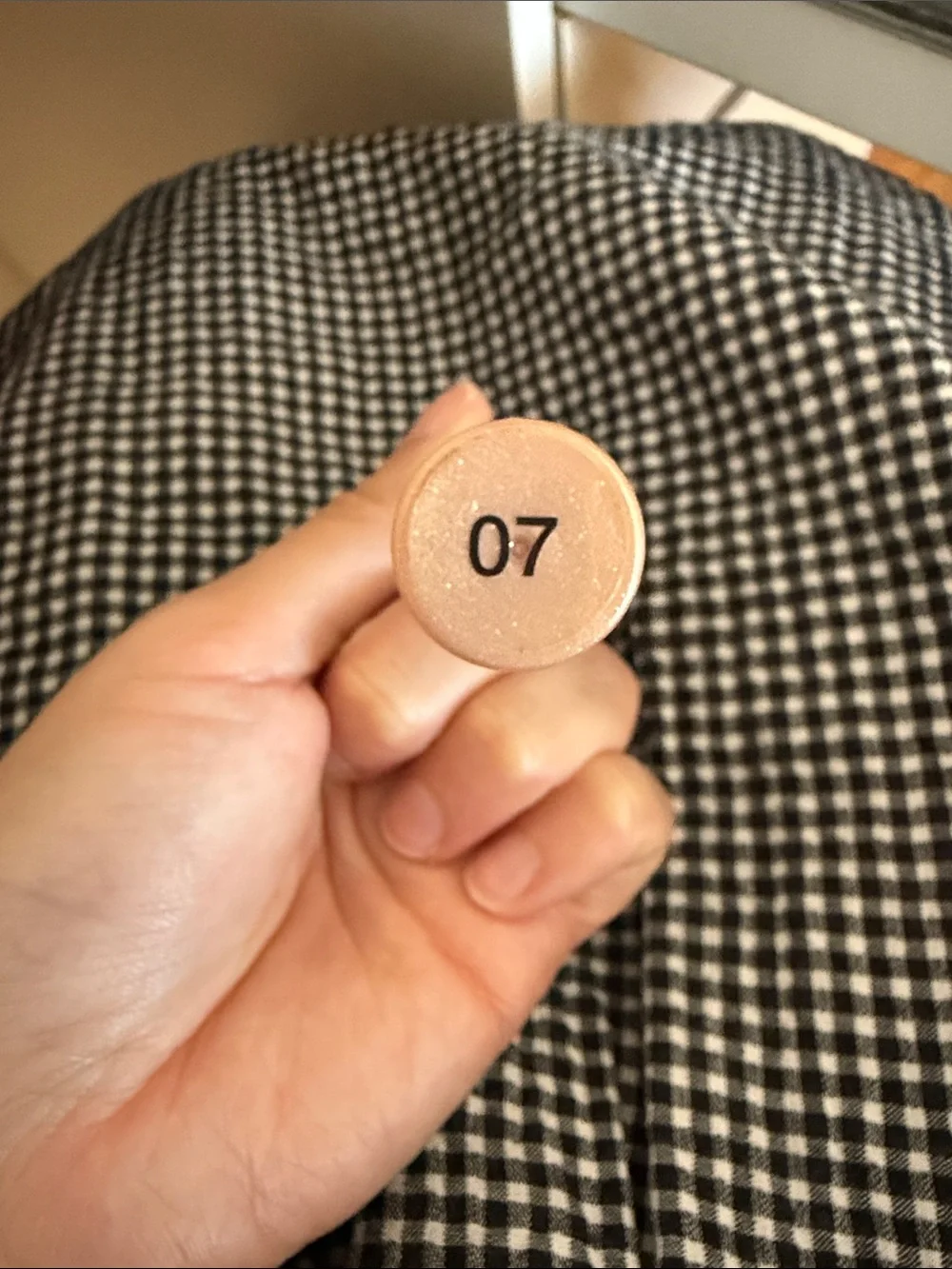 Kiko Long Lasting Eyeshadow Stick - Shimmery Champagne Beige